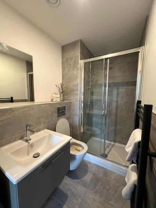Stylish Central York Apartment Free Parking & Gym Eksteriør bilde