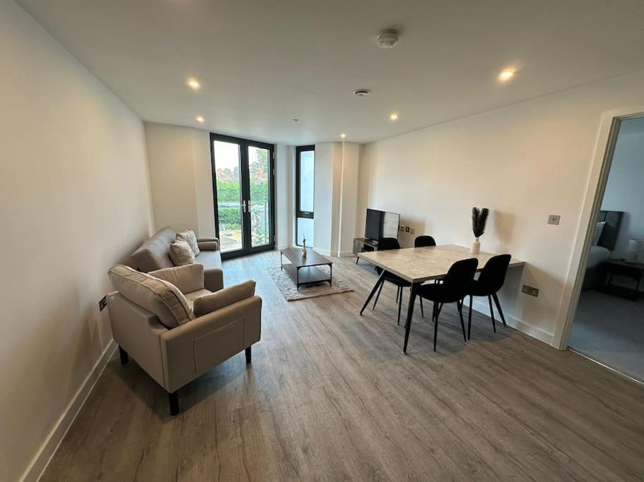 Stylish Central York Apartment Free Parking & Gym Eksteriør bilde